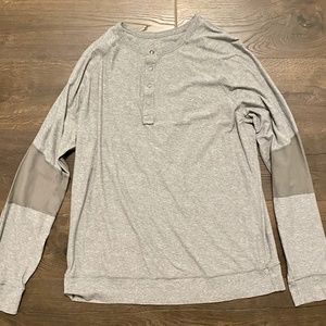 LuluLemon Gray Henley